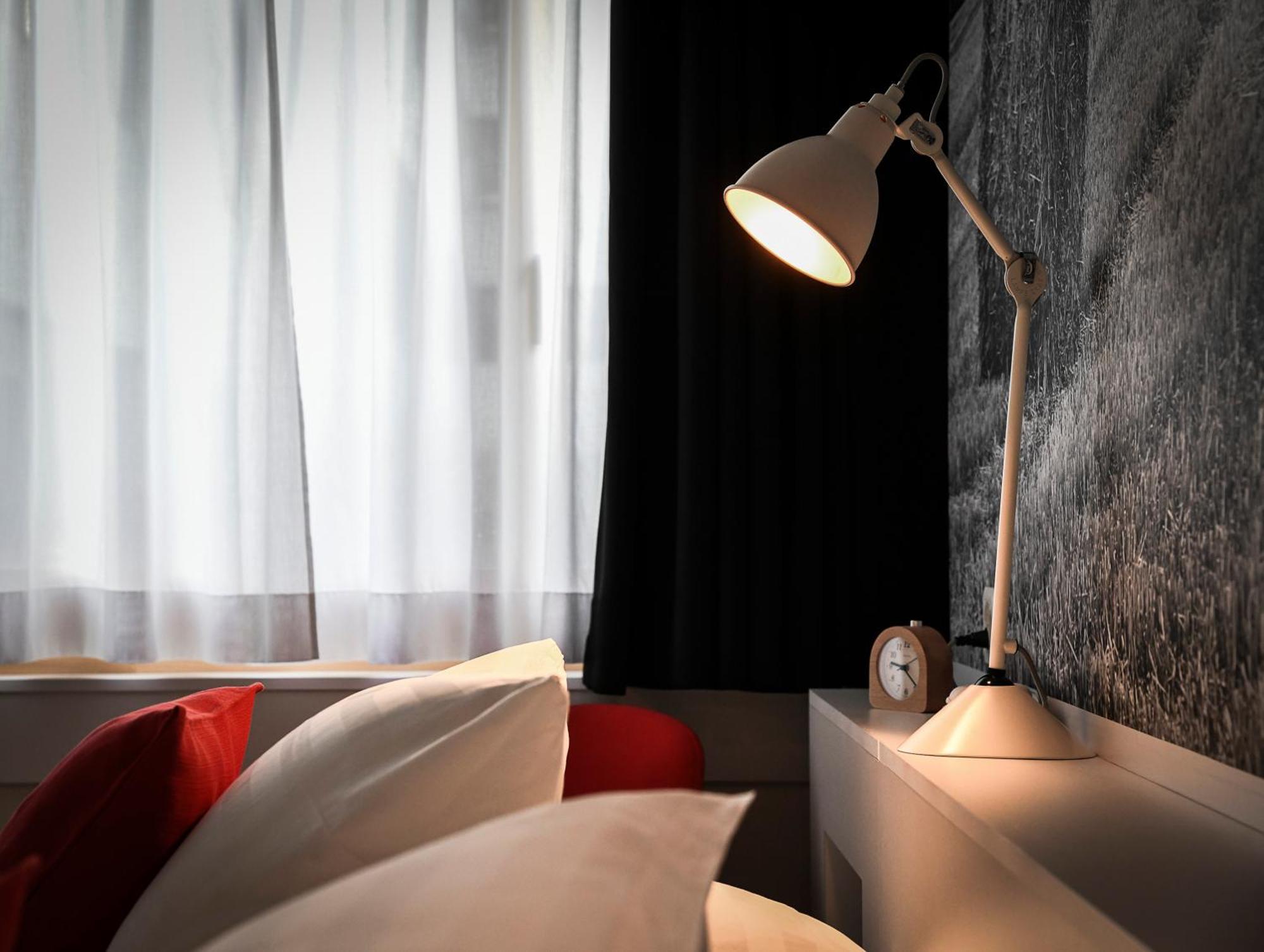 Home Swiss Hotel Geneva Luaran gambar